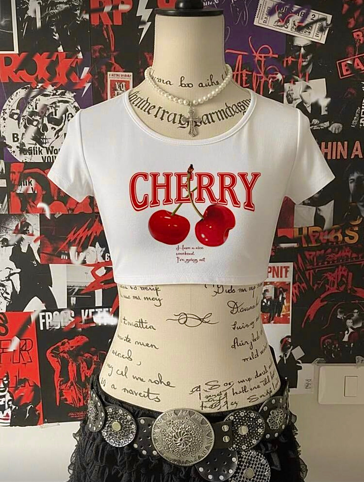 Short sleeve crop top